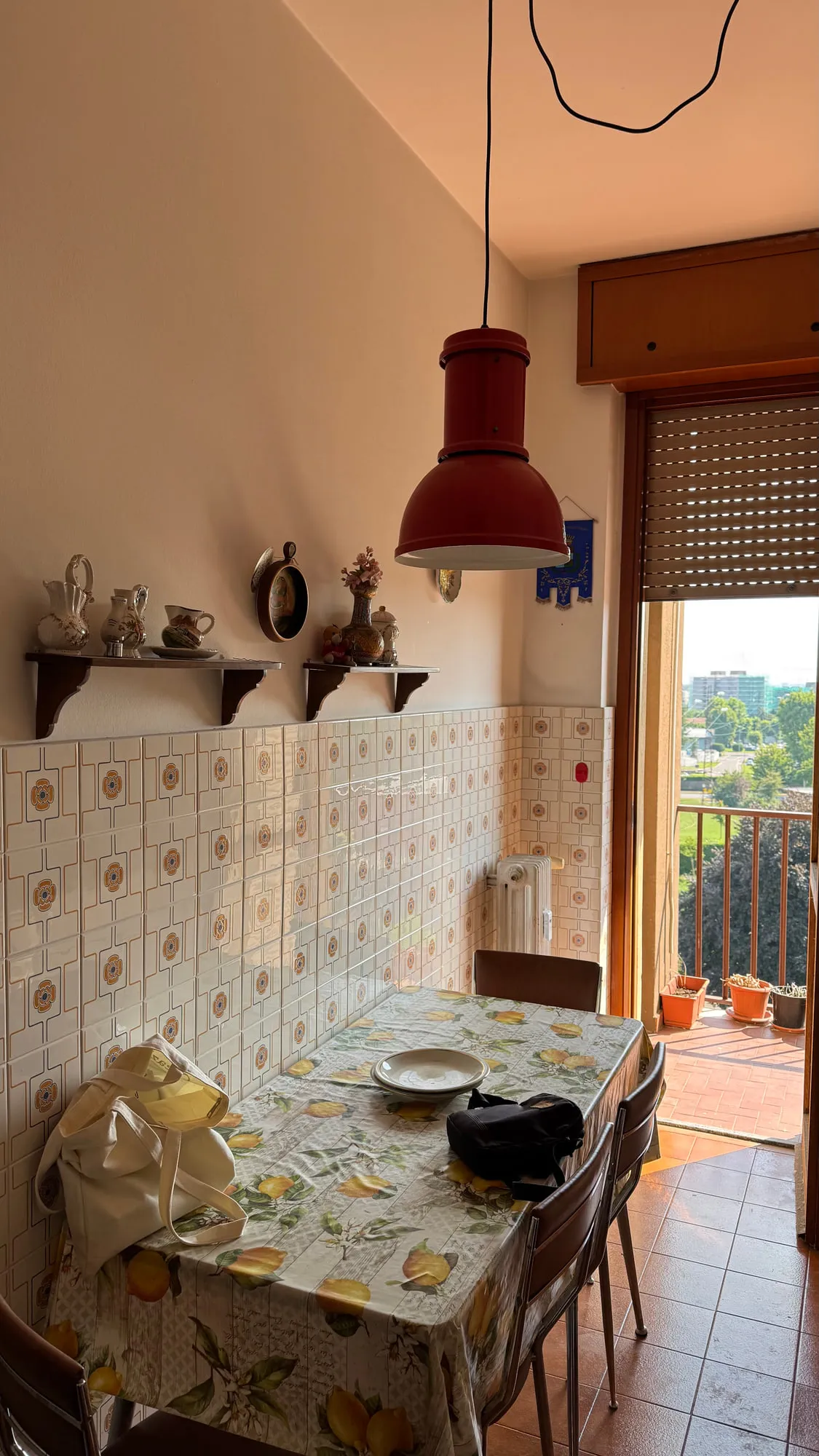 Appartamento Monza — the original 1970s interior before the renovation